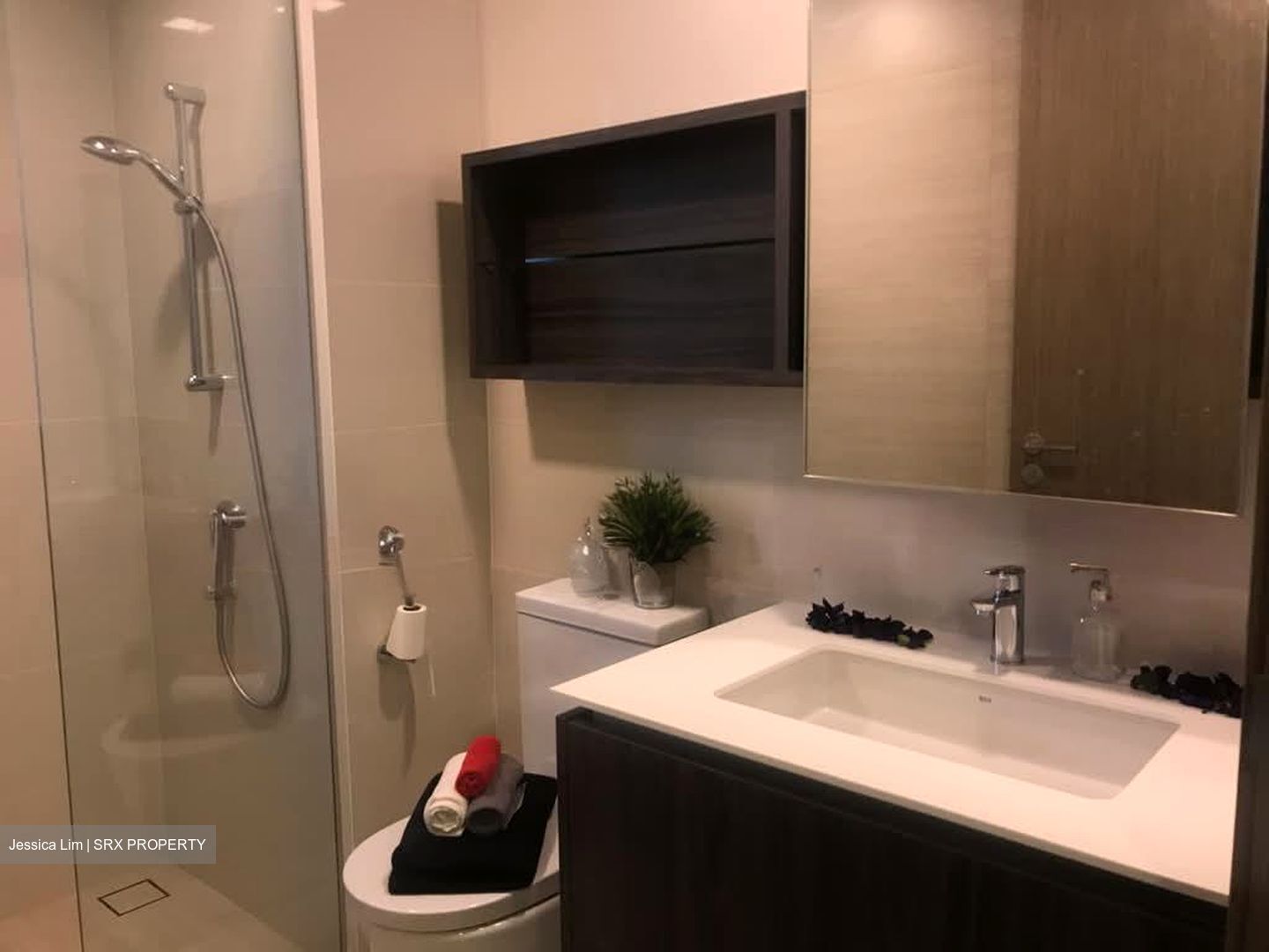 Lakeville (D22), Condominium #600101141